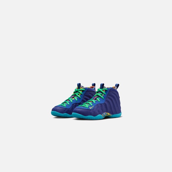 Nike Kids Sneakers in Navy and Aqua - Picture 1 of 8